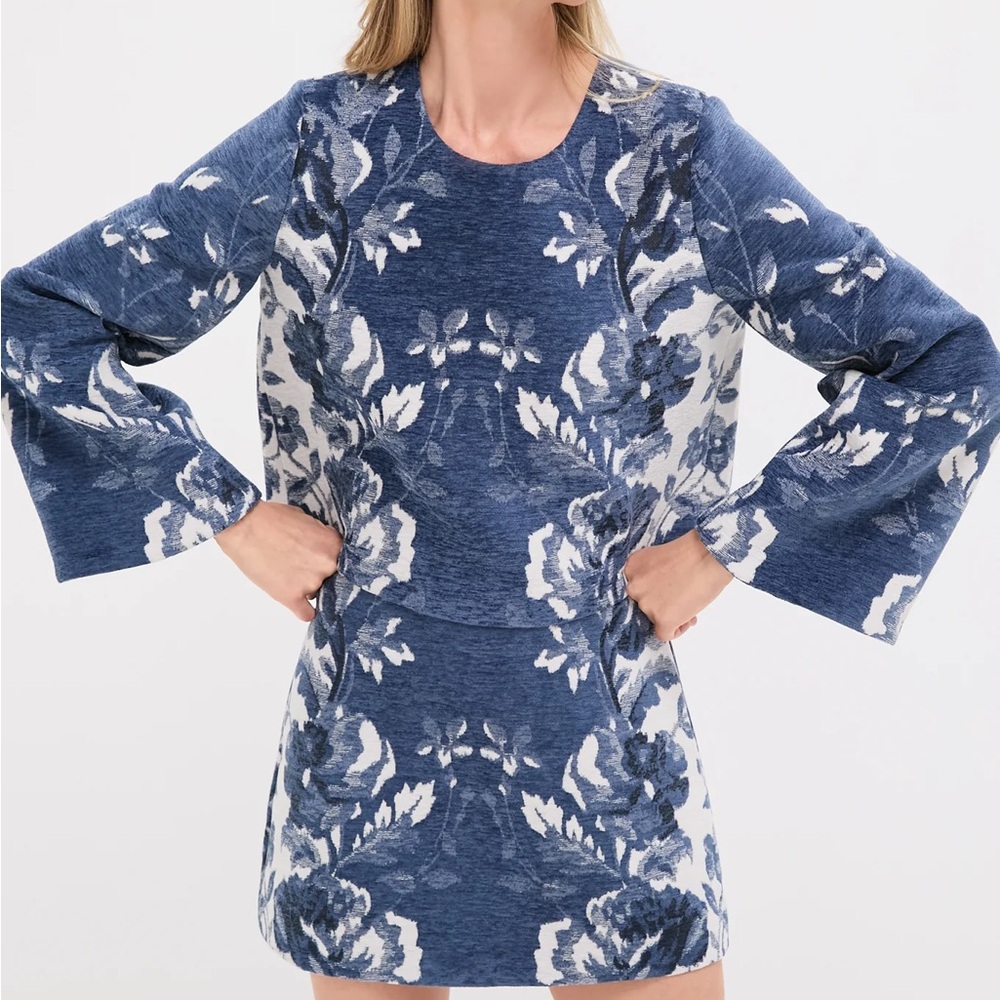 Tuckernuck Indigo Reflection Knit Jacquard Set
